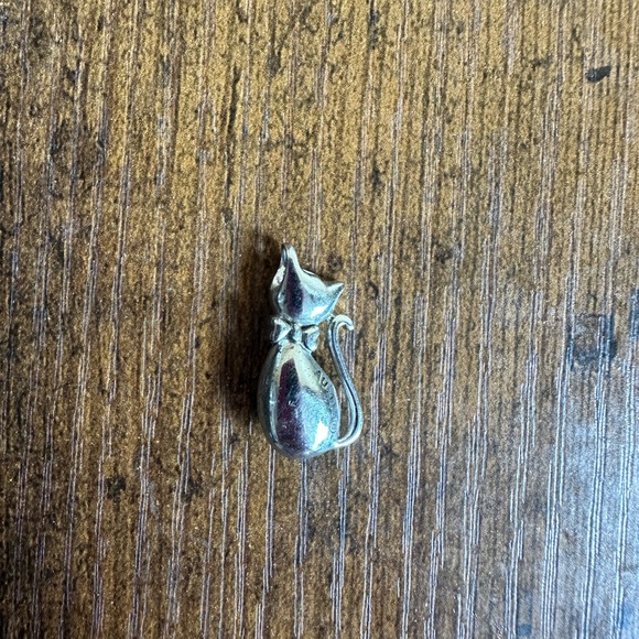 Silver black cat pendant - Picture 2 of 6